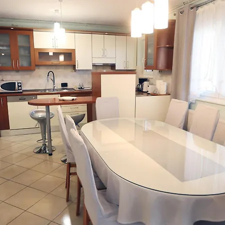 Intermezzo Apartament *